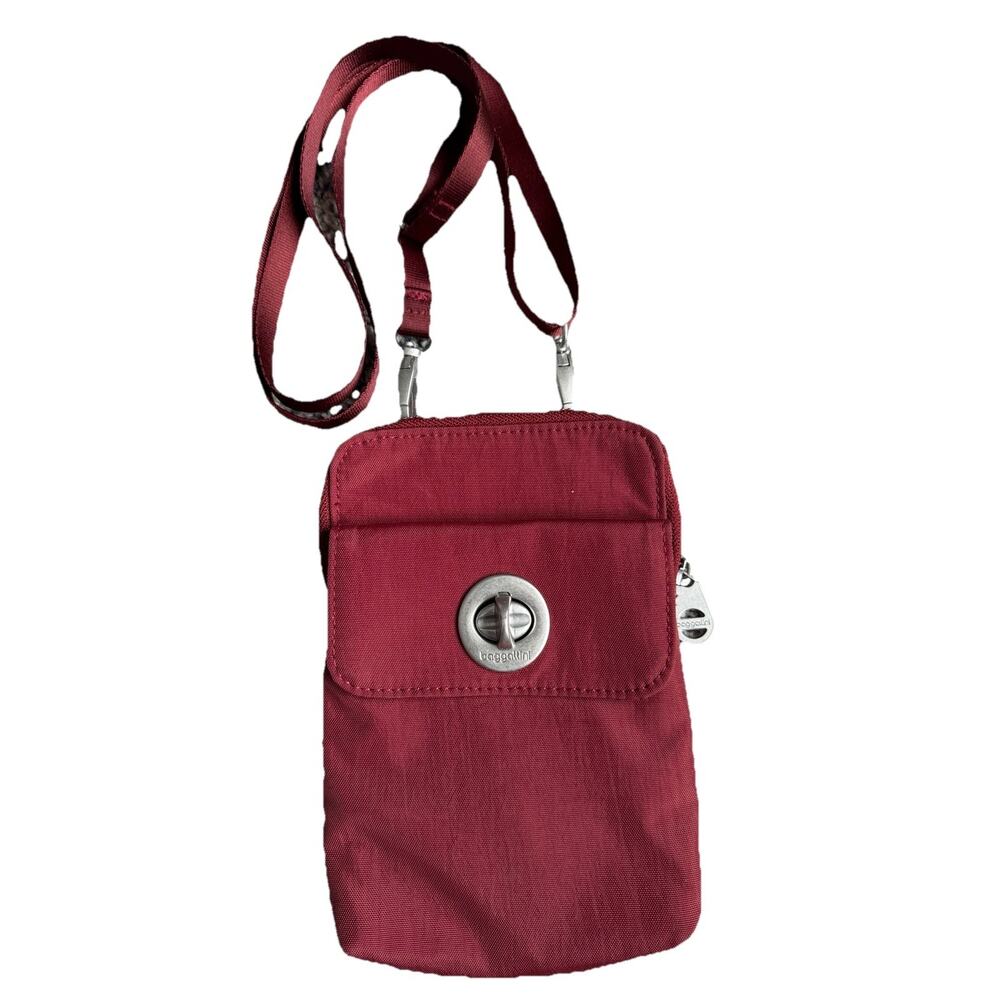 Baggallini Women's Travel Crossbody Nylon, Lightweight, Small,‎ Russet Red